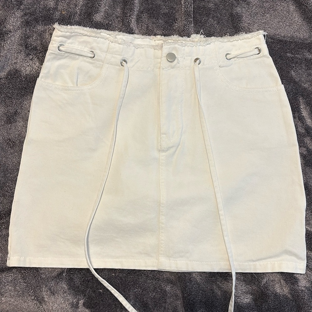White mini skirt